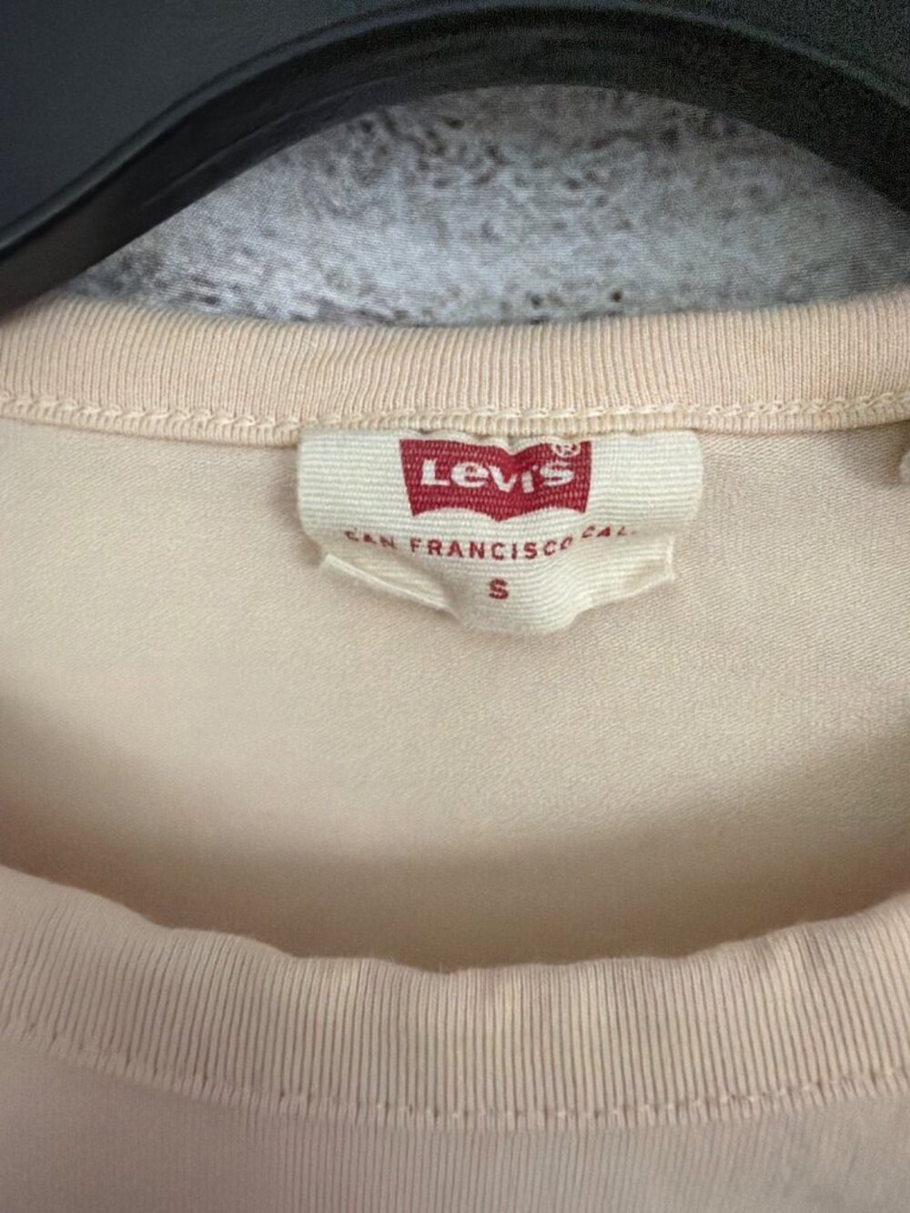 Levis Beige Puff Sleeve Womens Top Size S - Picture 2 of 4